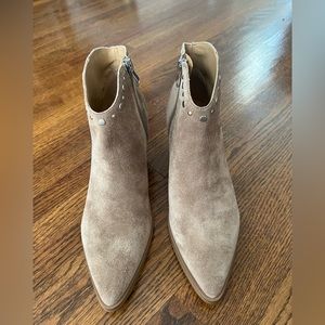 8.5 MARK FISHER BOOTIES